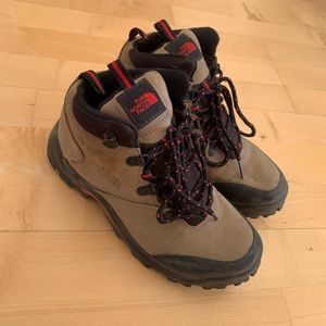 North Face tan hiking boots, 6